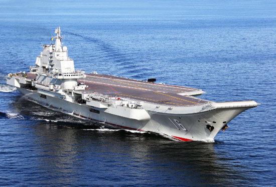 遼寧艦穿越臺灣海峽 臺女星劉樂妍：兩岸是一家人 它會保護(hù)我們